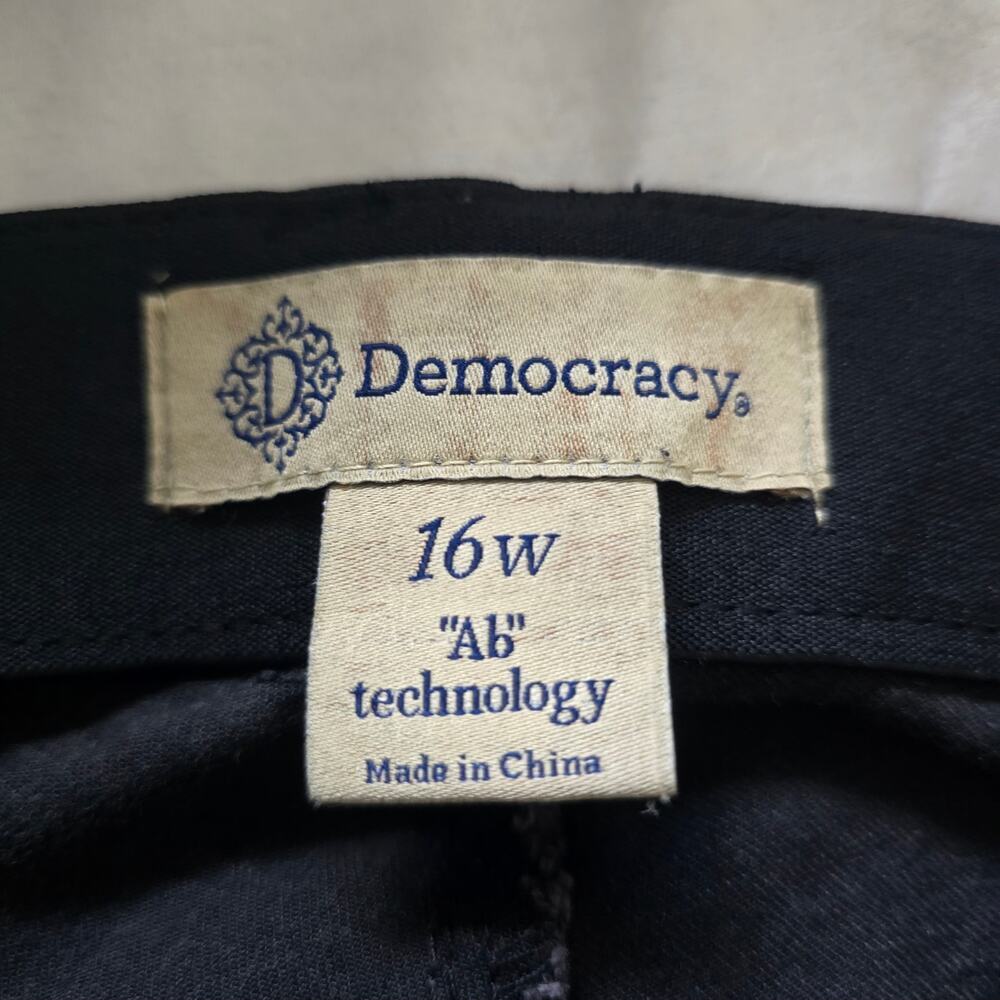 NWT Democracy Ab Technology Womens 16W Ripped Girlfriend Patch Jeans Black - Picture 5 of 9